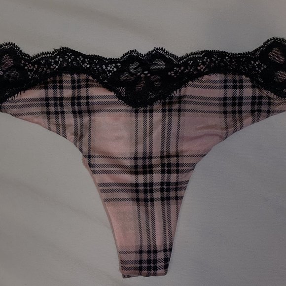 Victoria's Secreet Dream Angel satin & lace thong panty - Picture 1 of 7